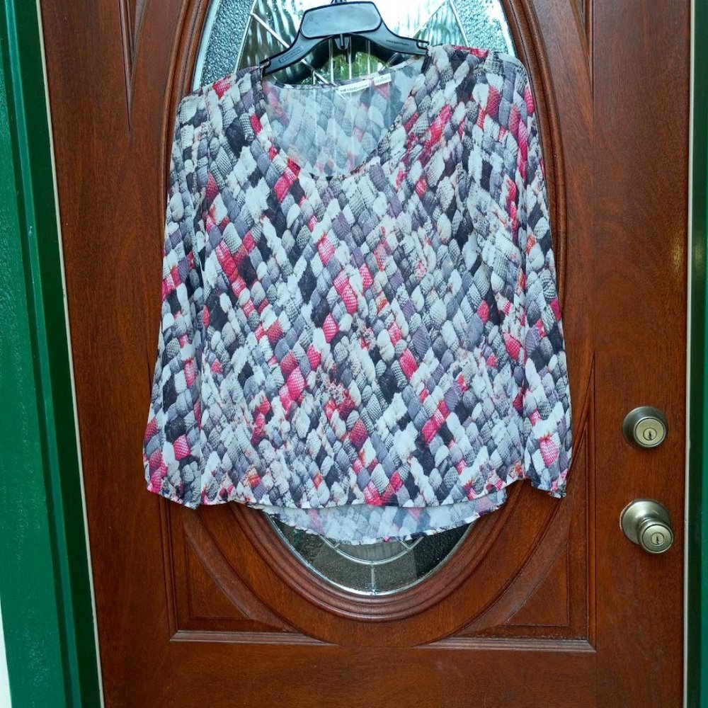 Liz Claiborne Pullover Sheer Weave Design Paisley Top Size S